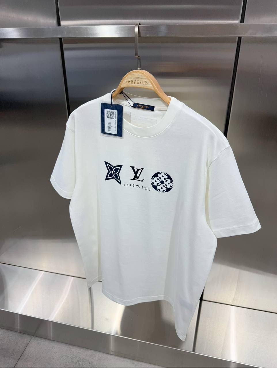 LOUIS VUITTON T-Shirt