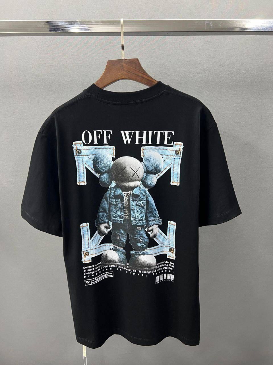 OFF-WHITE T-Shirt